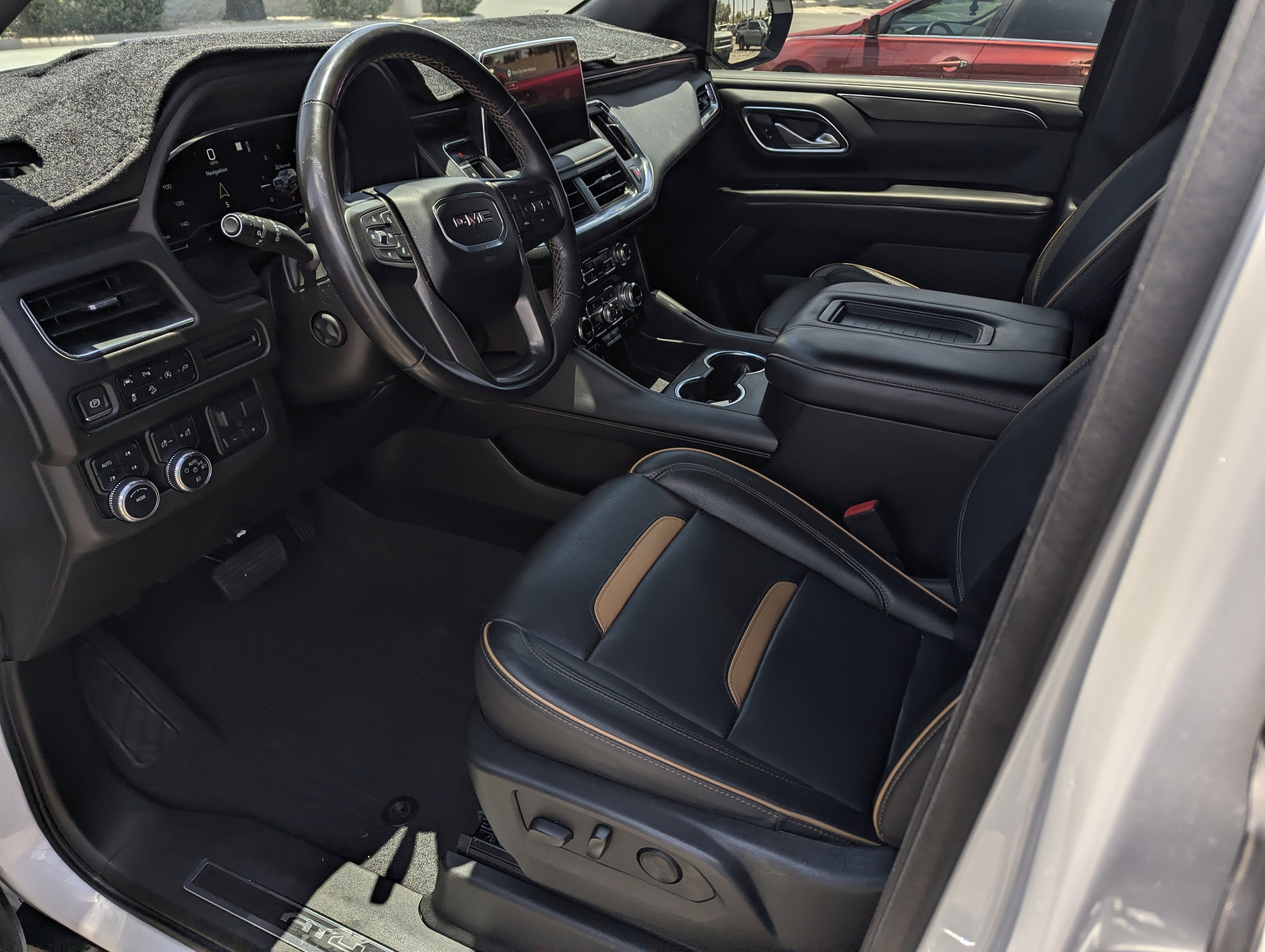 2022 GMC Yukon XL AT4