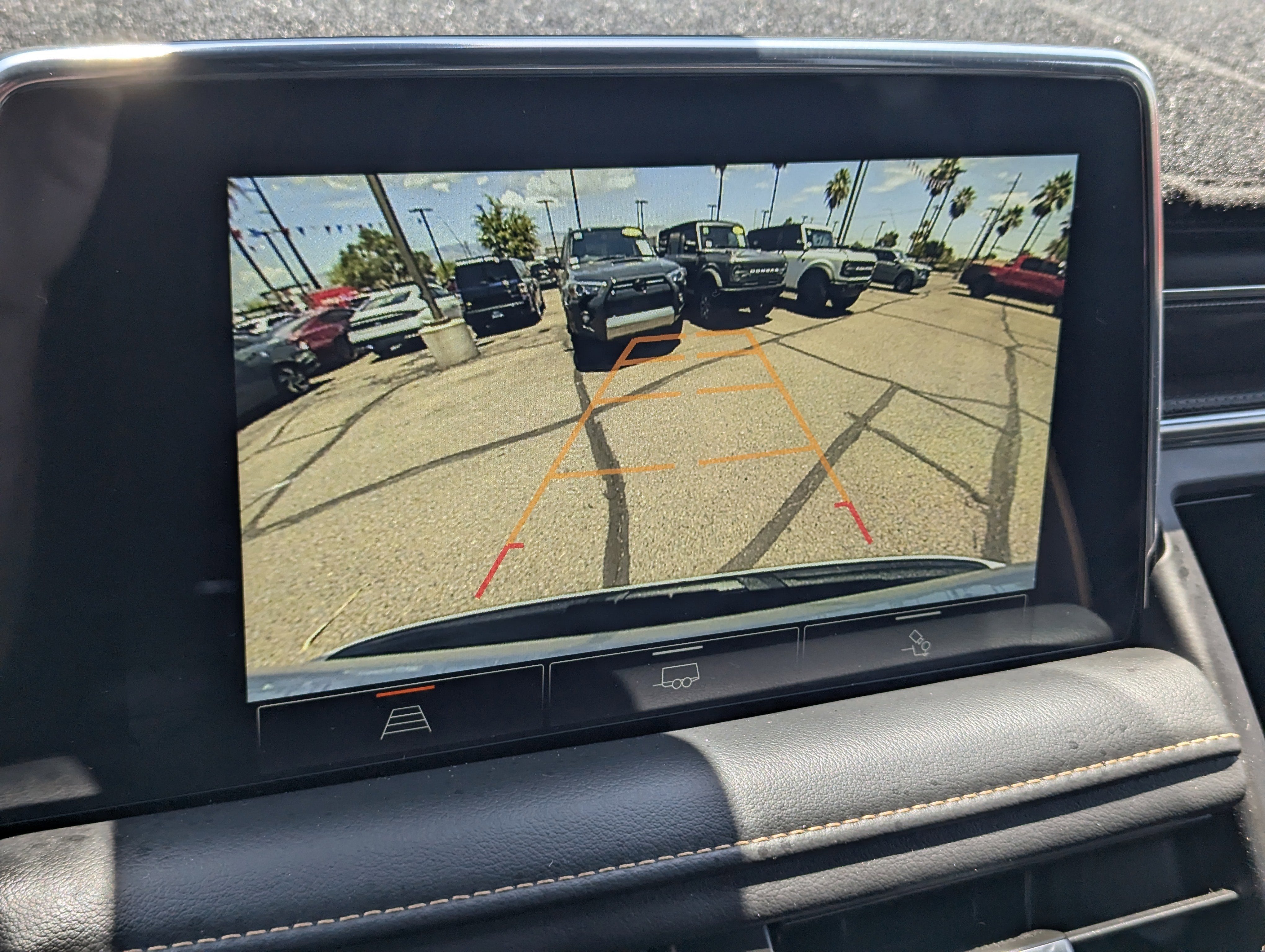 2022 GMC Yukon XL AT4