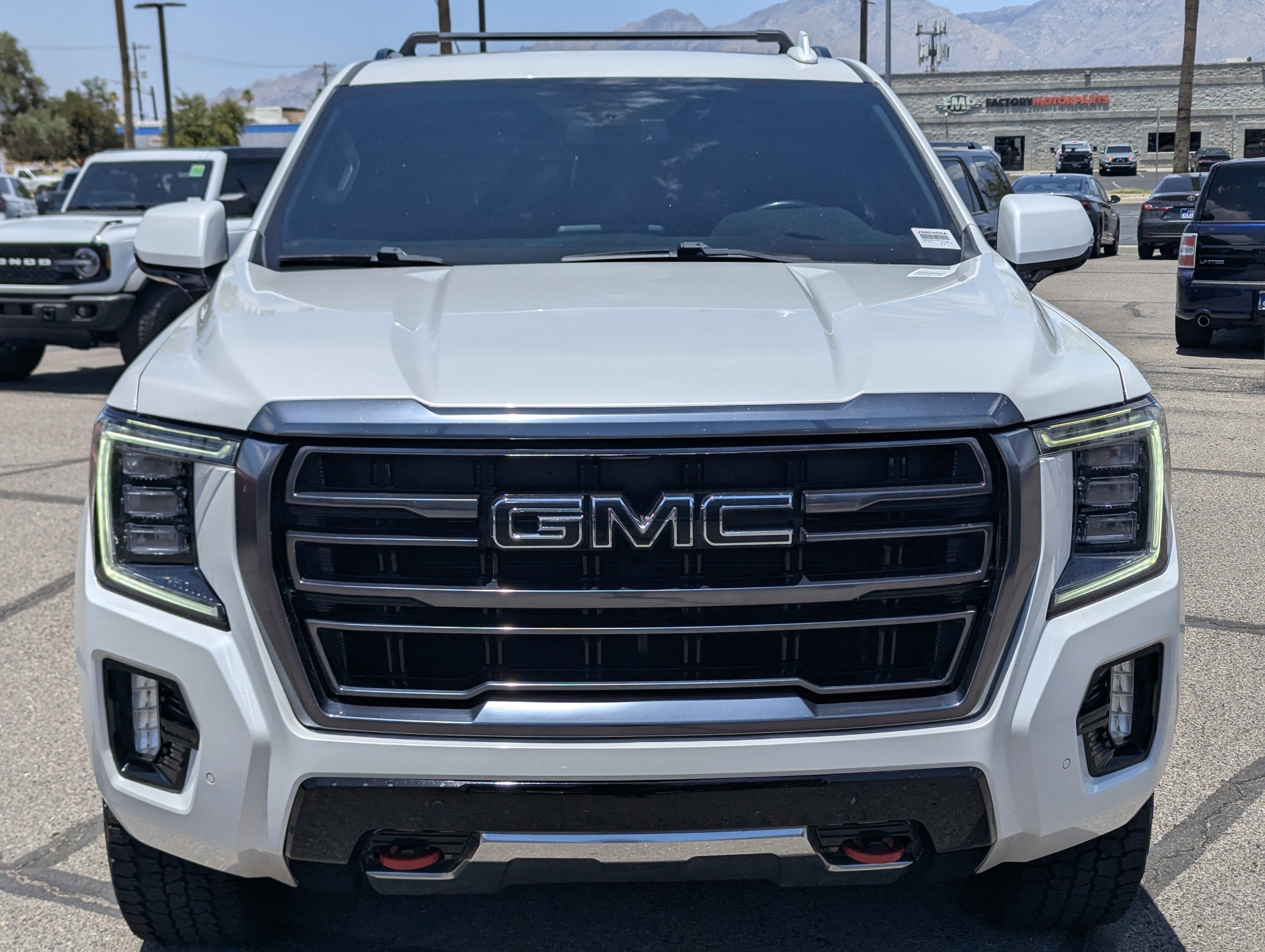 2022 GMC Yukon XL AT4
