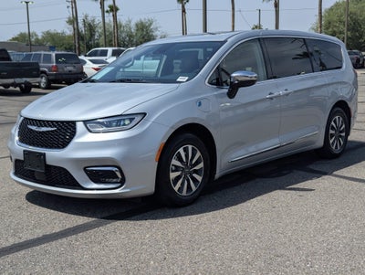2023 Chrysler Pacifica Hybrid Limited