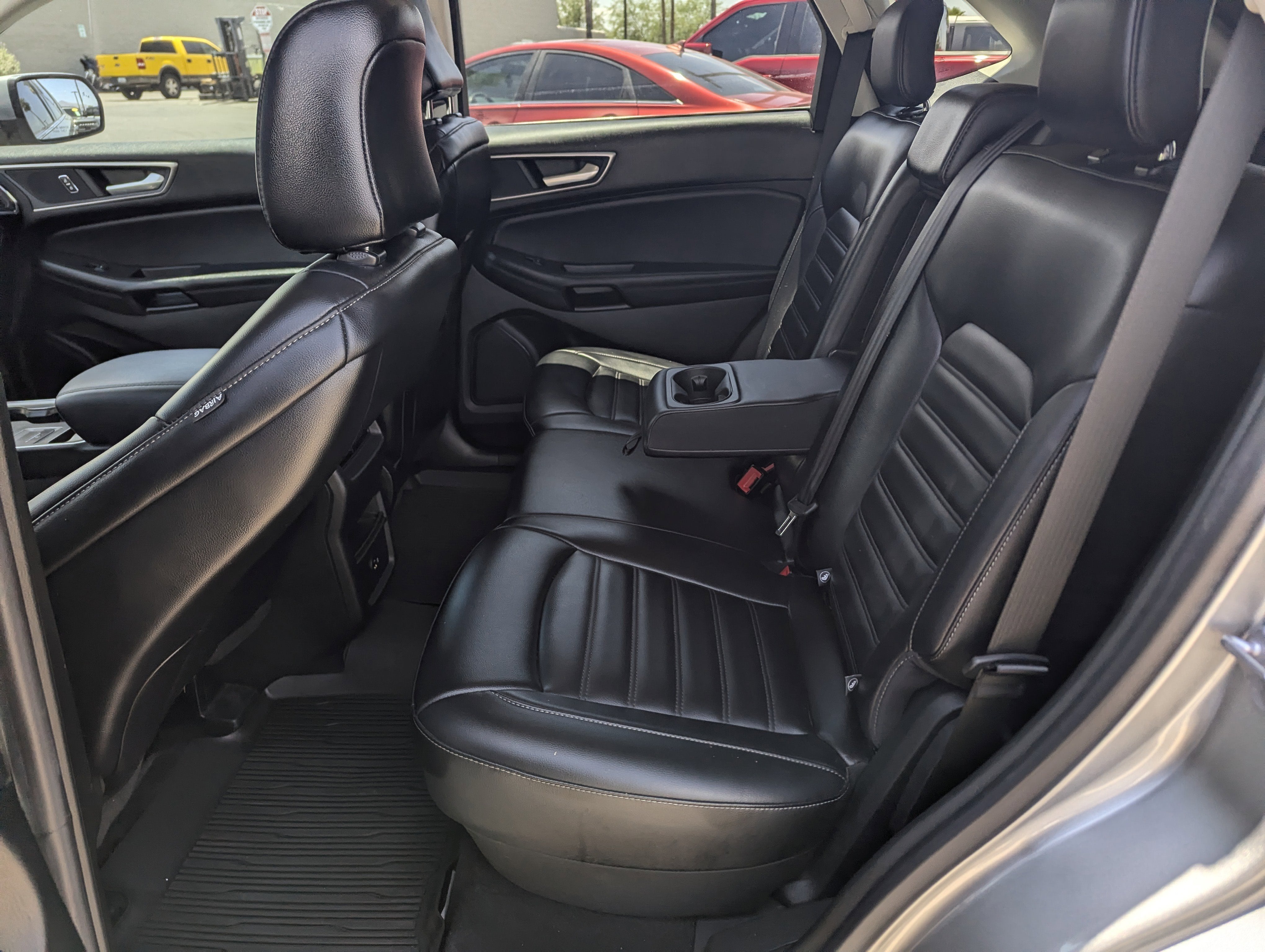 2022 Ford Edge Base