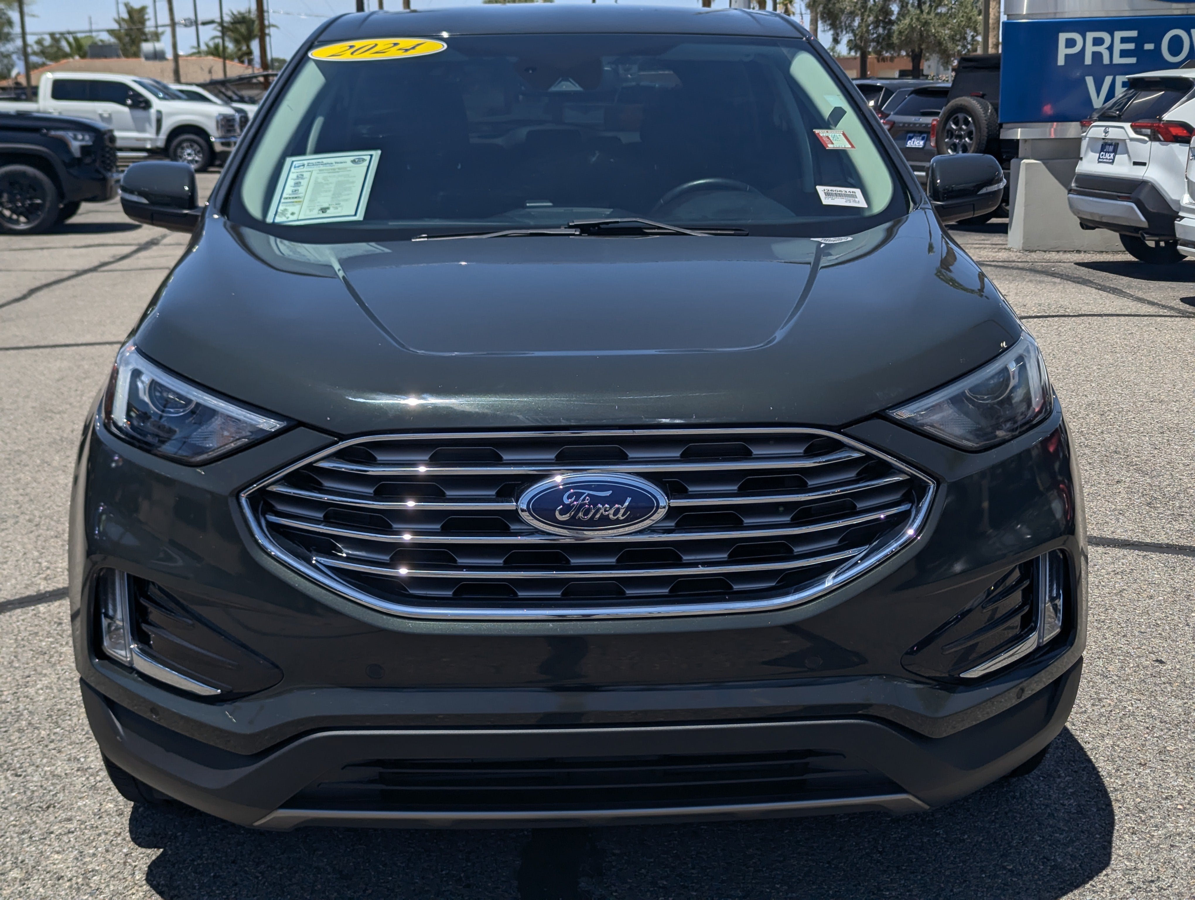 2024 Ford Edge Titanium