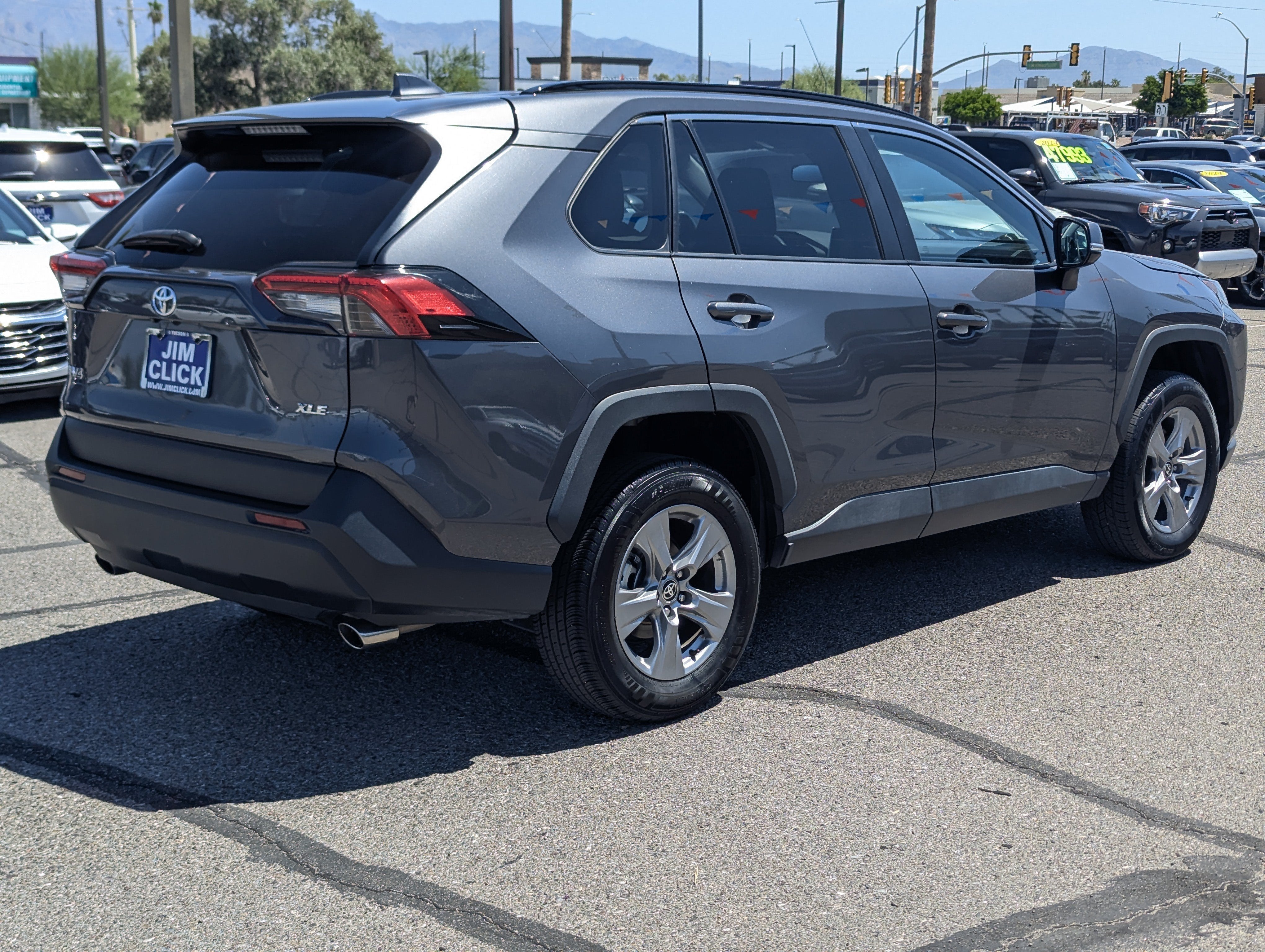 2024 Toyota RAV4 XLE