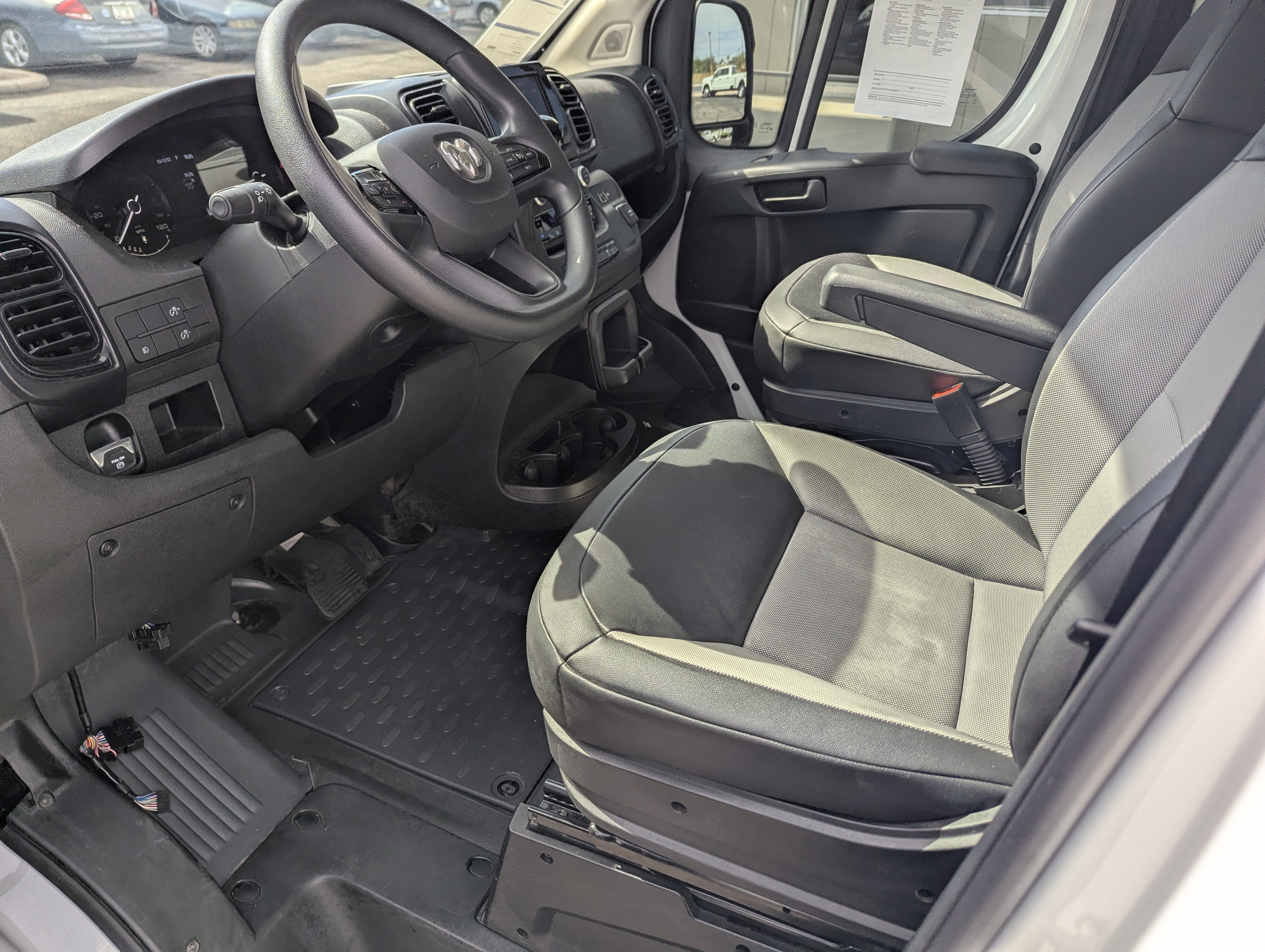 2025 RAM ProMaster Cargo Van Tradesman