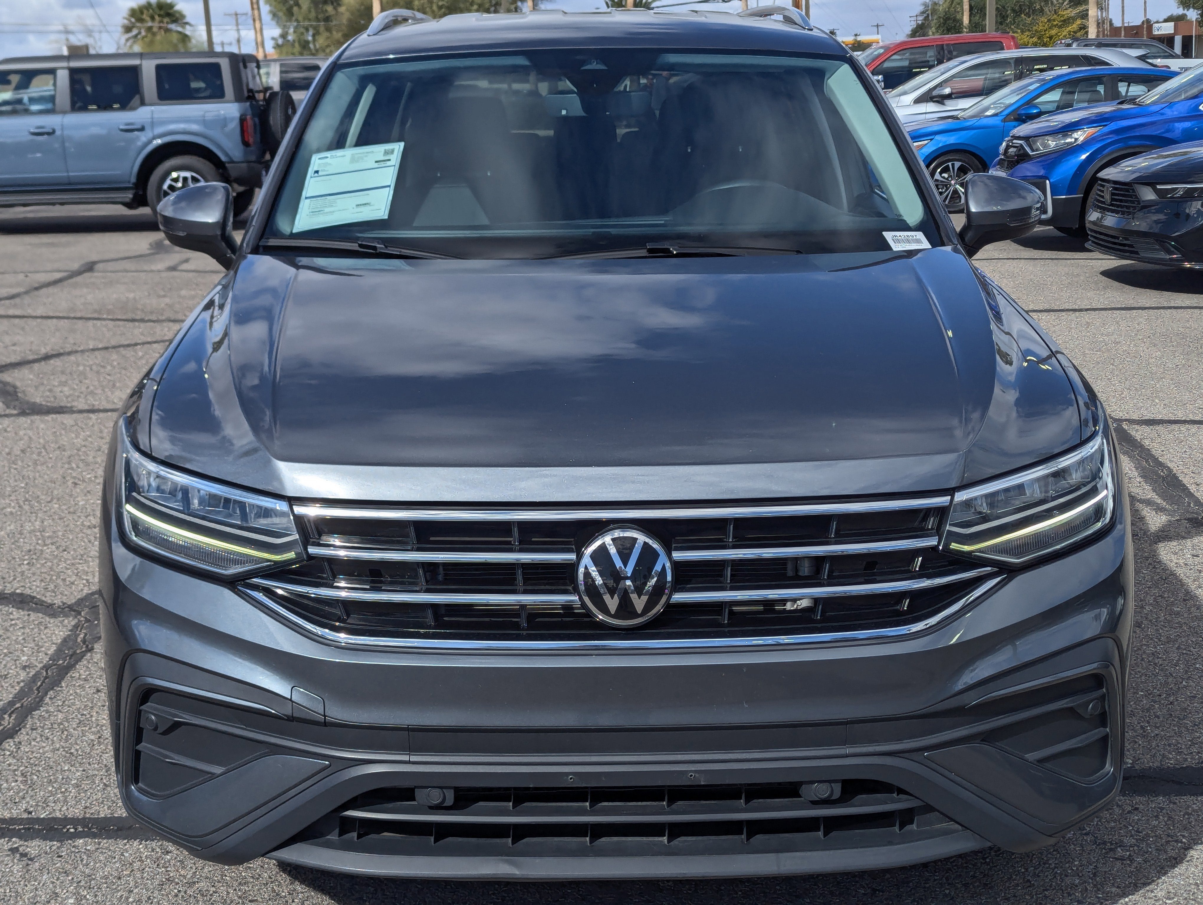 2023 Volkswagen Tiguan SE