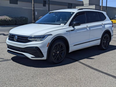 2022 Volkswagen Tiguan SE R-Line Black