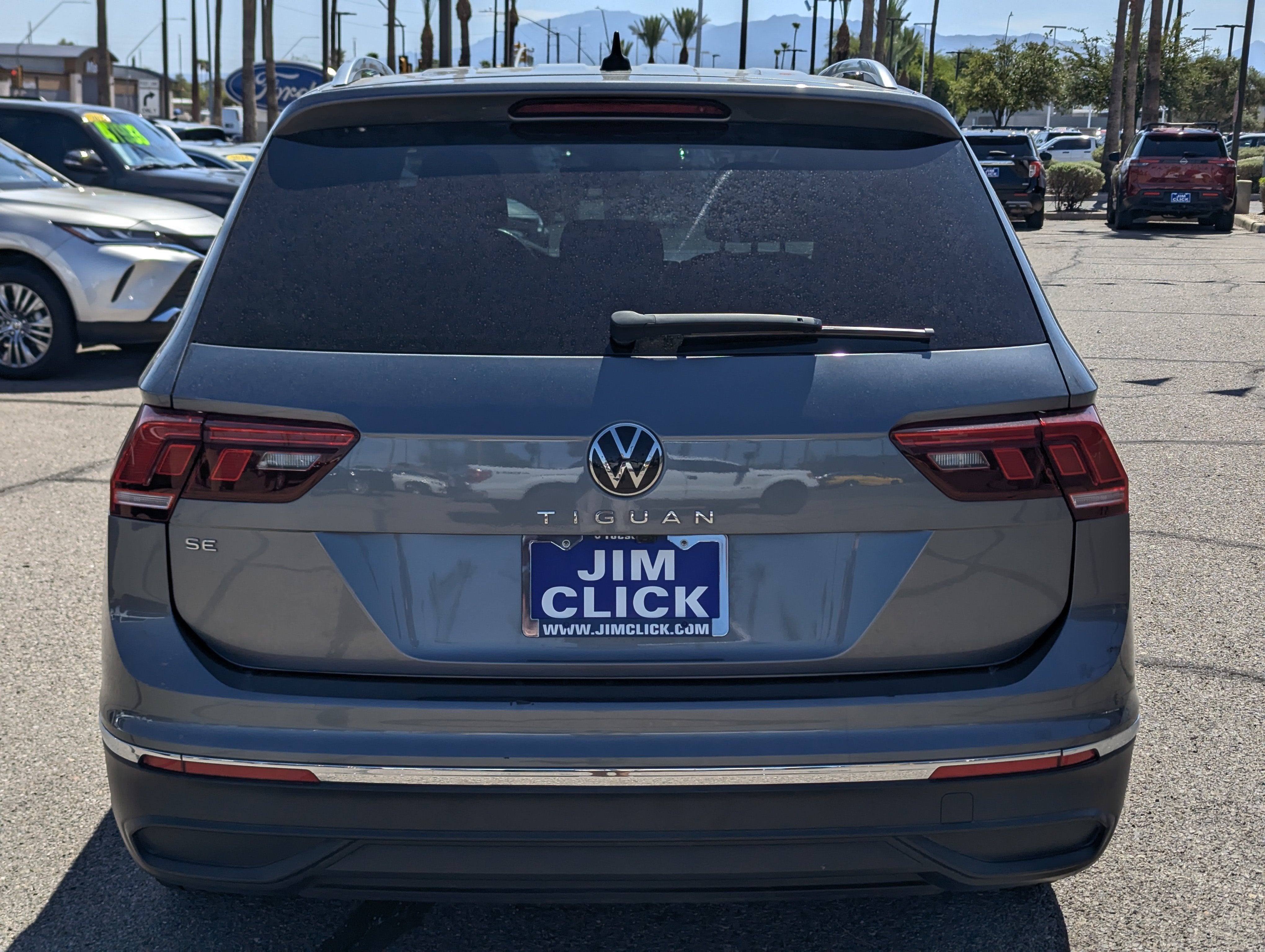 2023 Volkswagen Tiguan SE