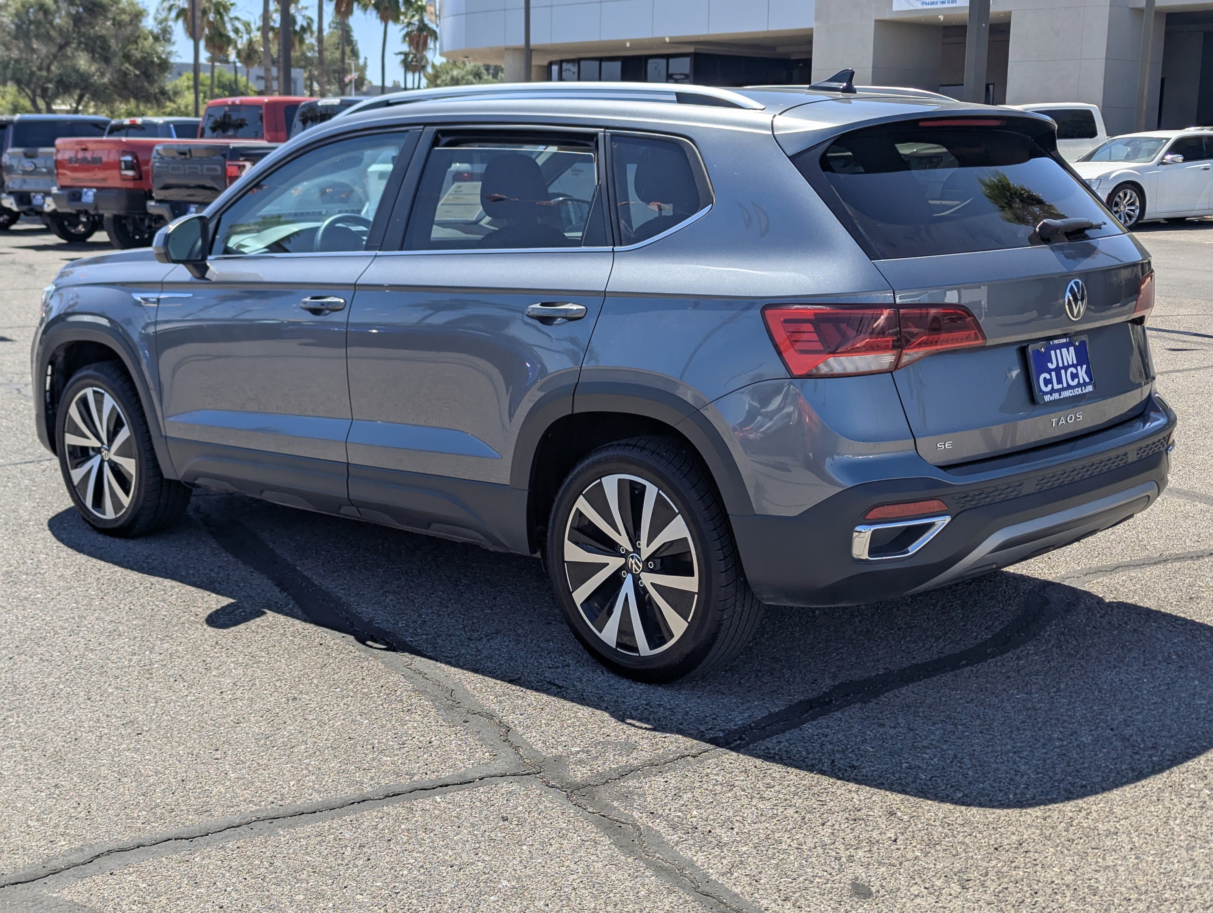 2024 Volkswagen Taos SE
