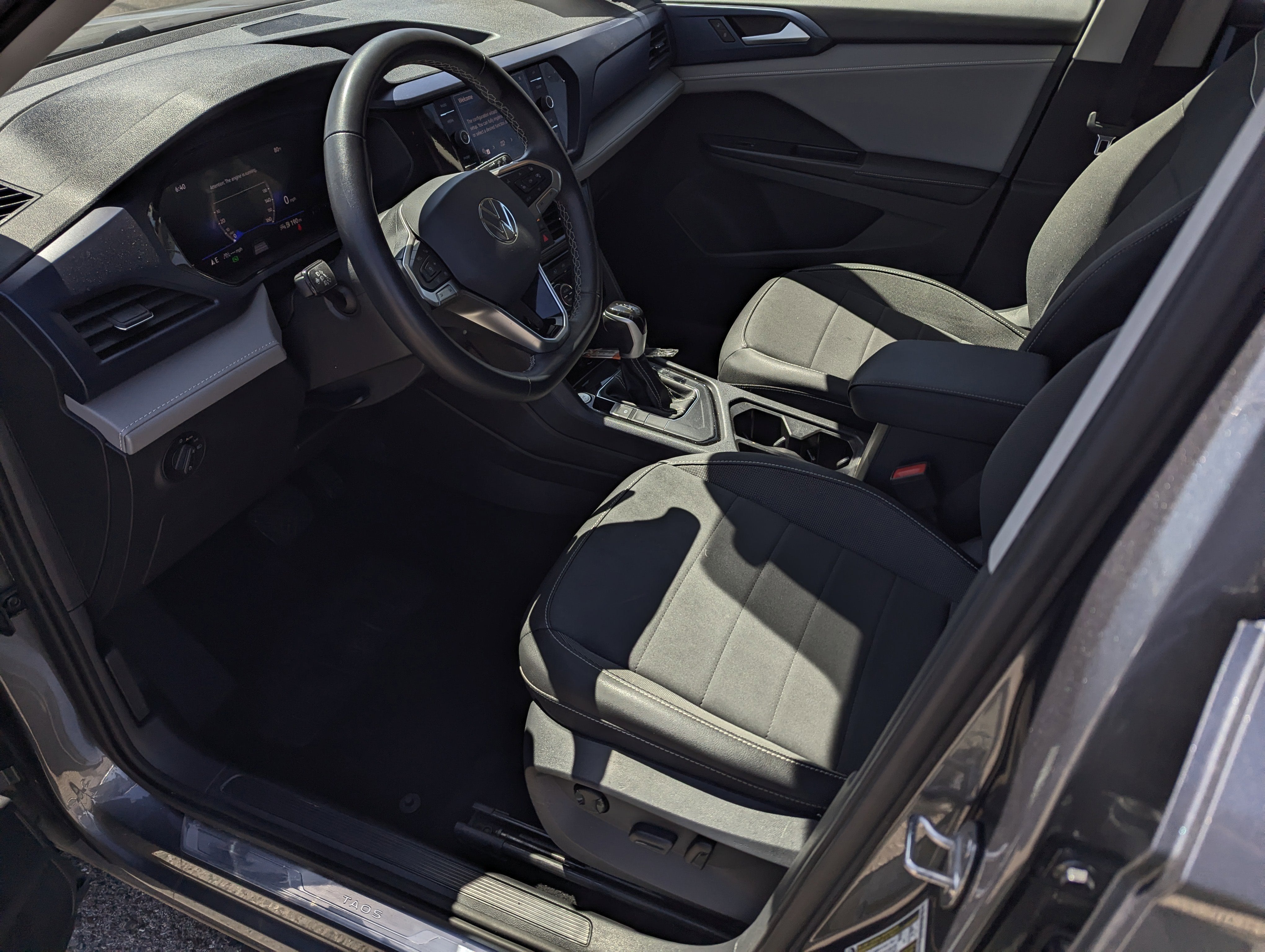 2024 Volkswagen Taos SE
