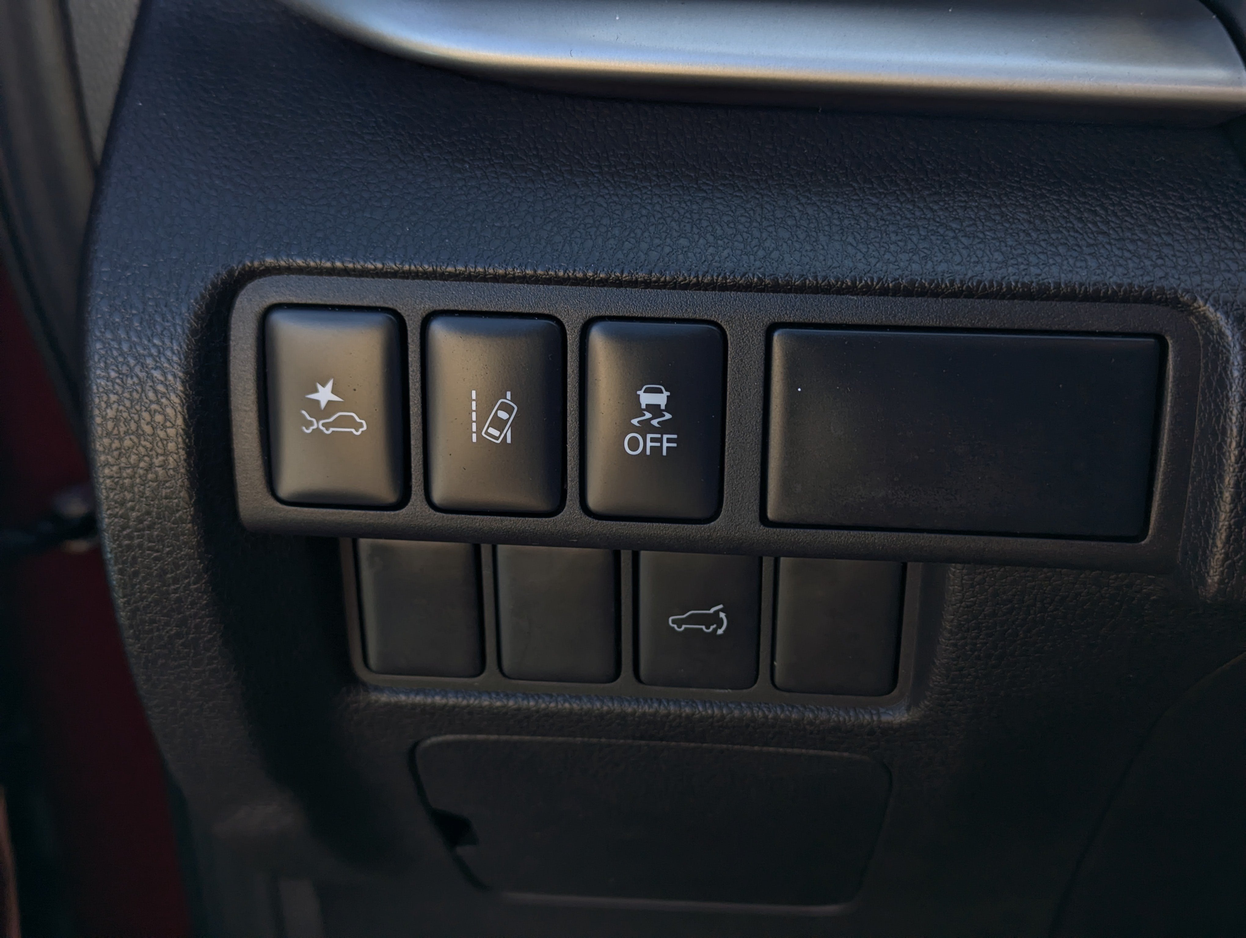 2024 Mitsubishi Eclipse Cross Base