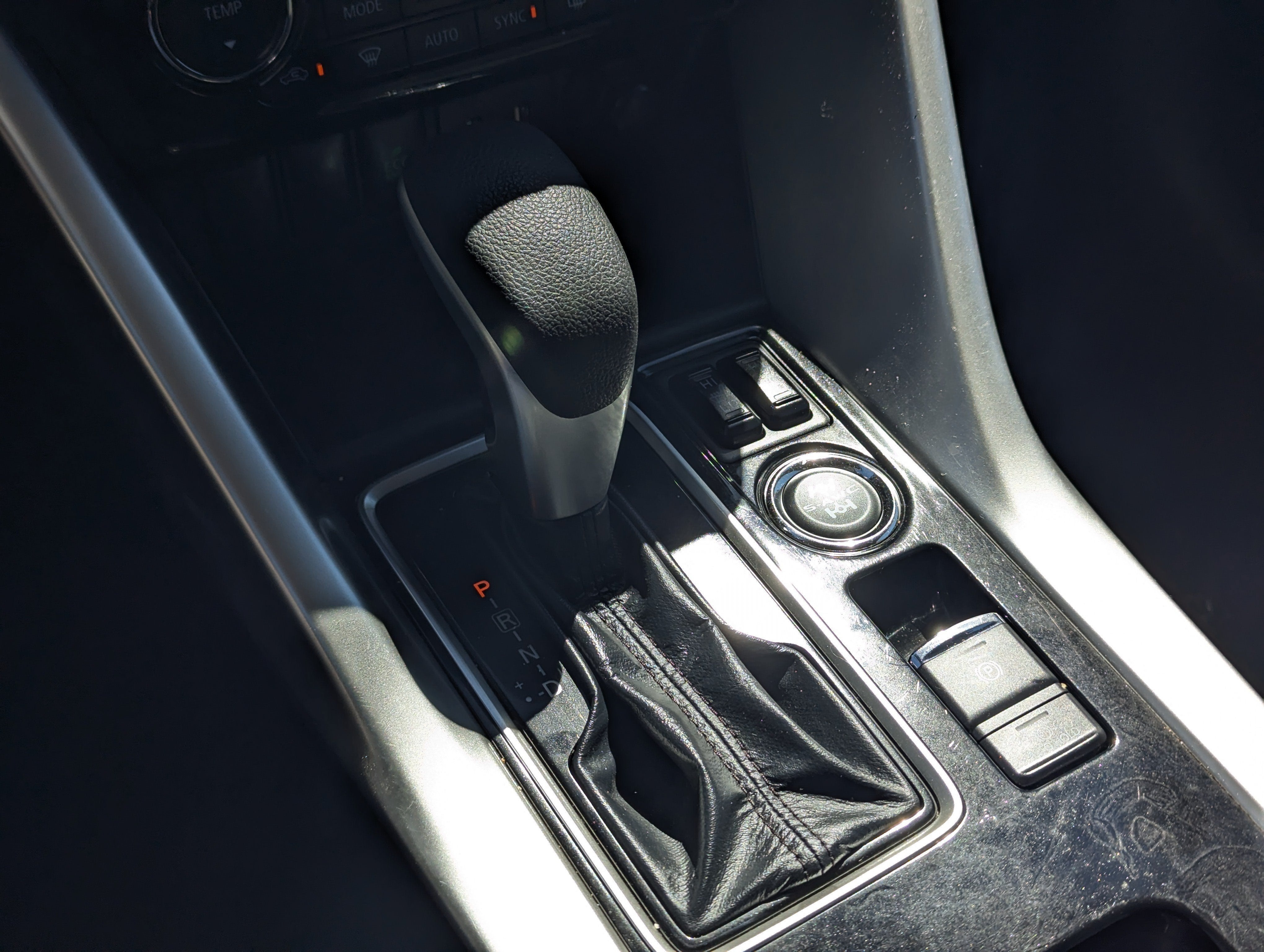 2024 Mitsubishi Eclipse Cross Base