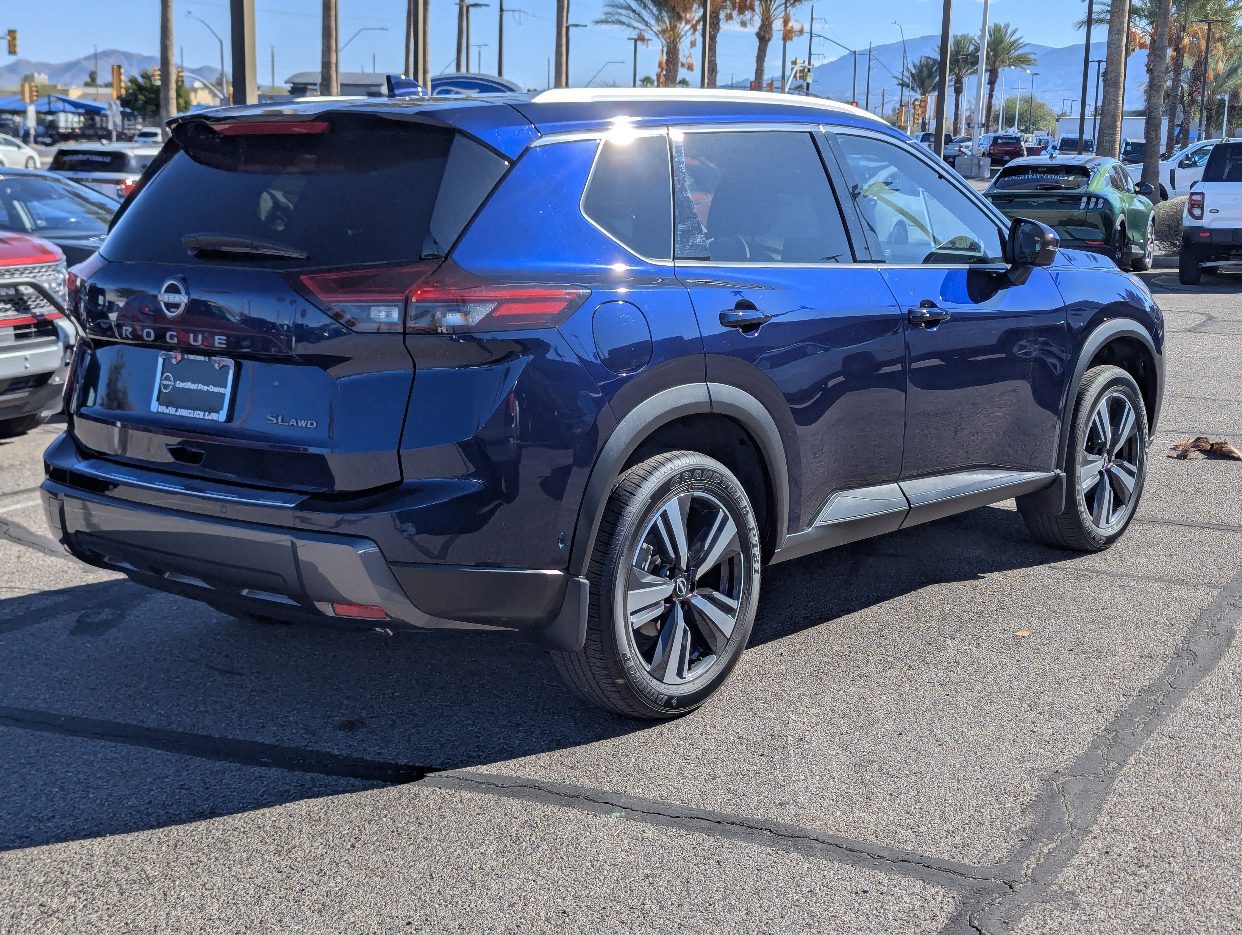 2025 Nissan Rogue SL
