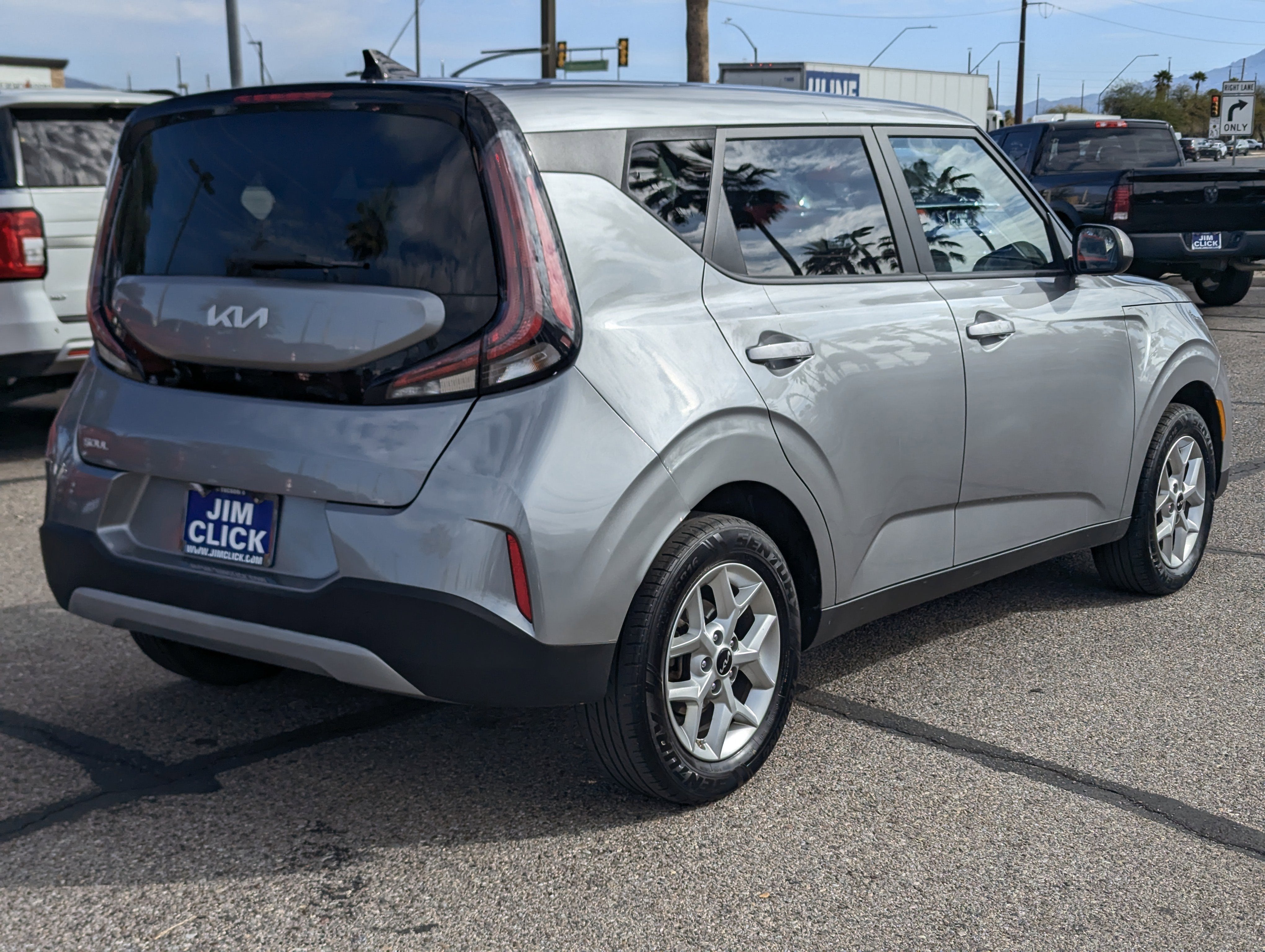 2024 Kia Soul LX