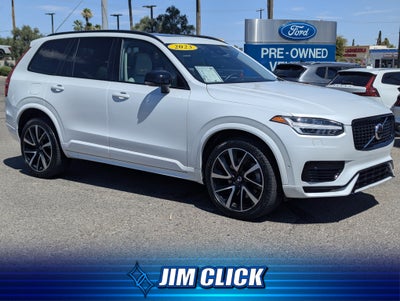 2023 Volvo XC90 Recharge Plug-In Hybrid Ultimate Dark Theme