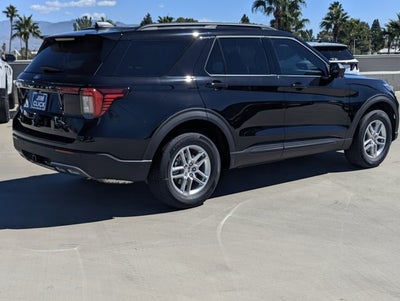 2027 Ford Explorer Active w/200A Pkg