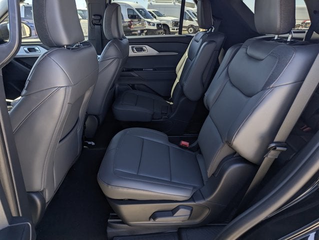 2027 Ford Explorer Active w/200A Pkg