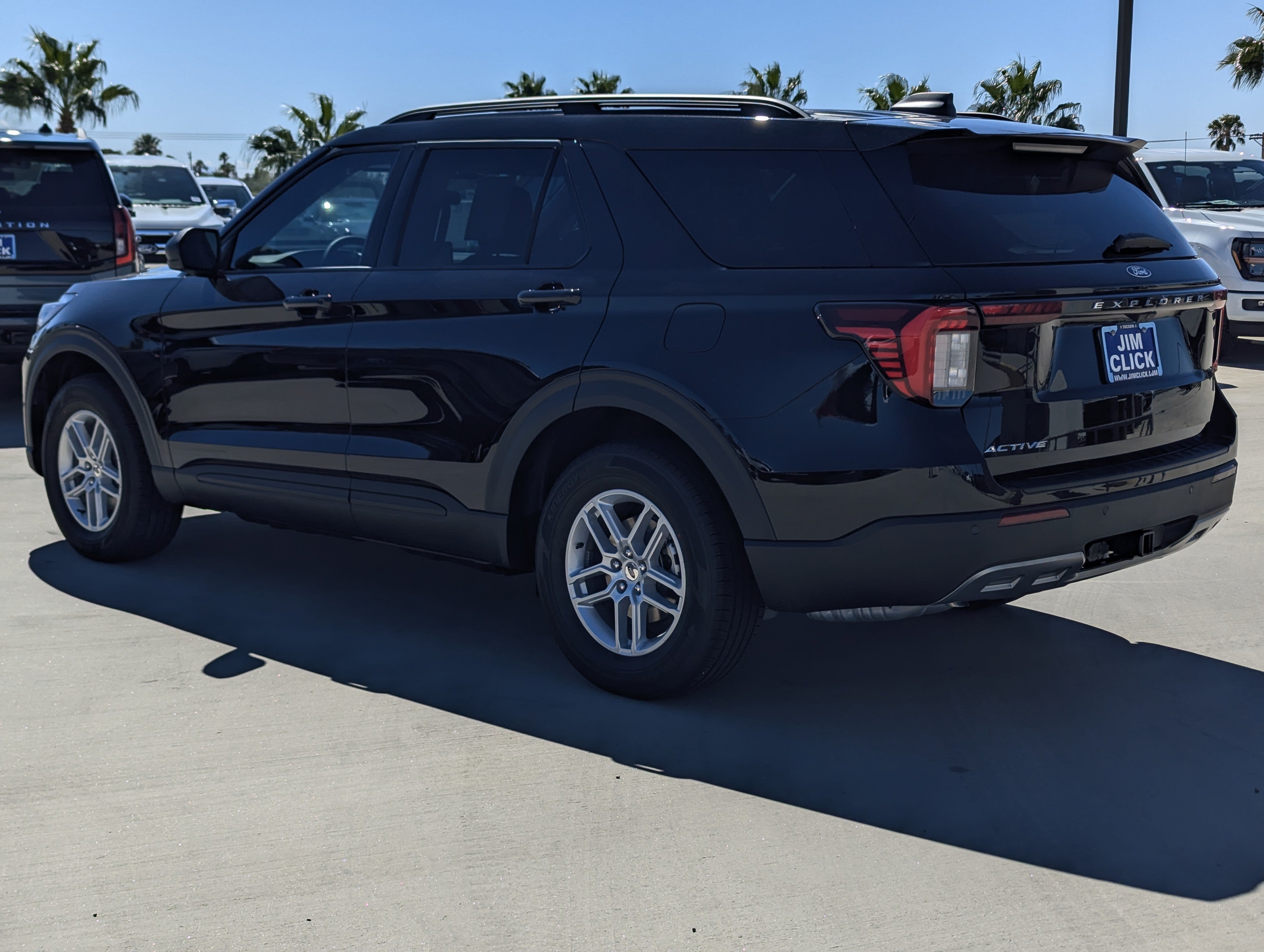 2027 Ford Explorer Active w/200A Pkg