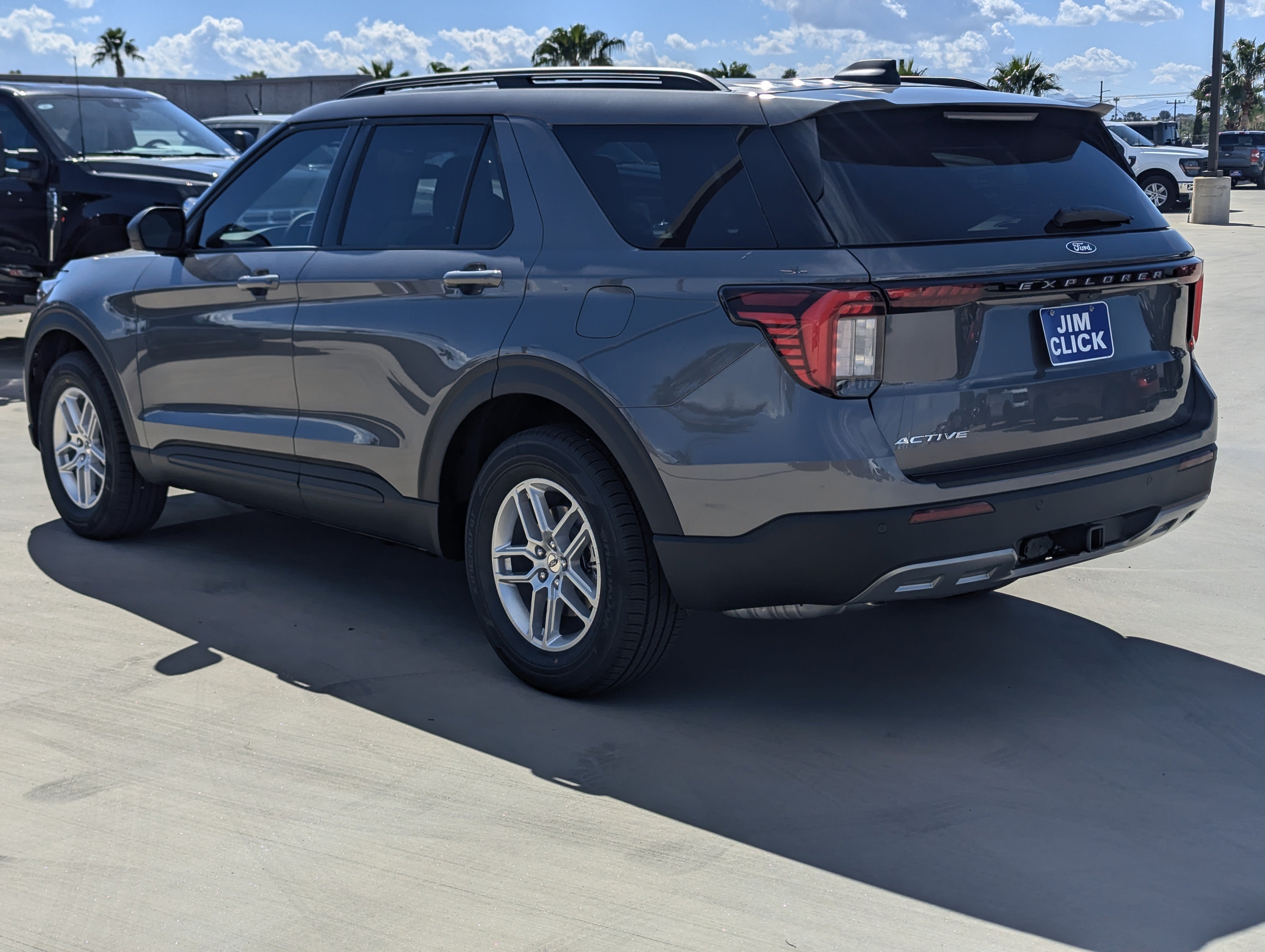 2027 Ford Explorer Active w/200A Pkg