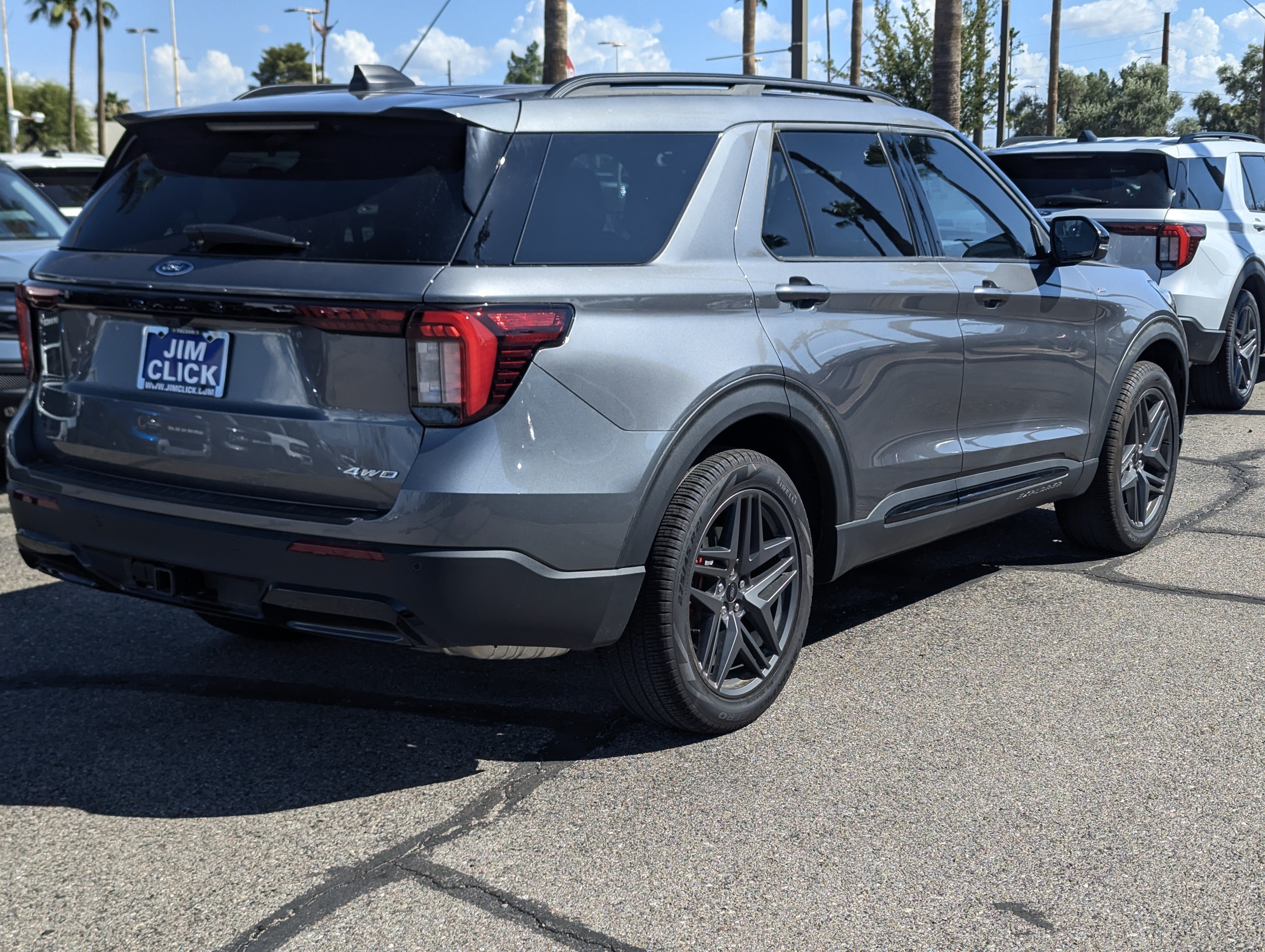 2026 Ford Explorer ST-Line