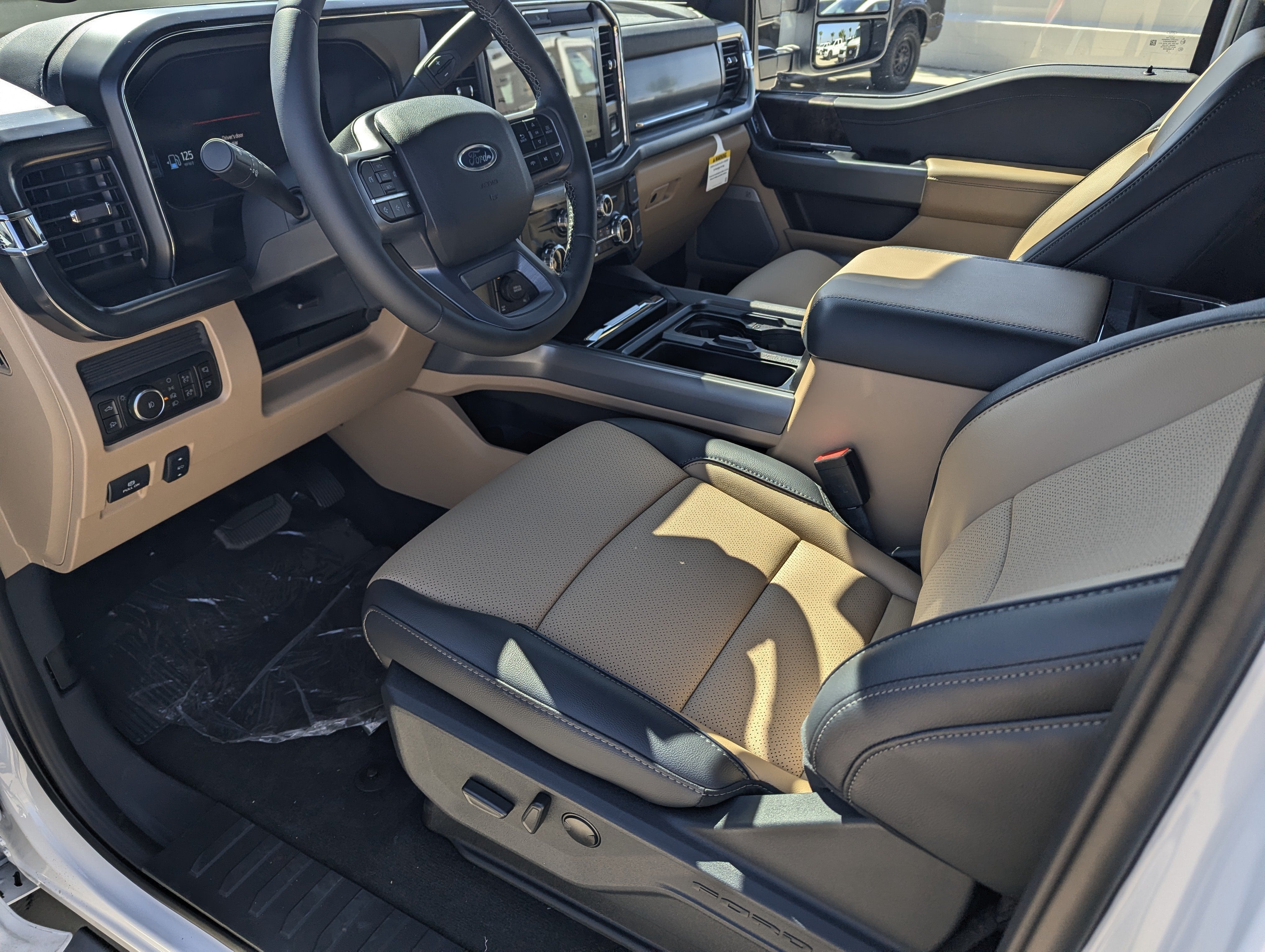 2026 Ford Super Duty F-350 SRW LARIAT