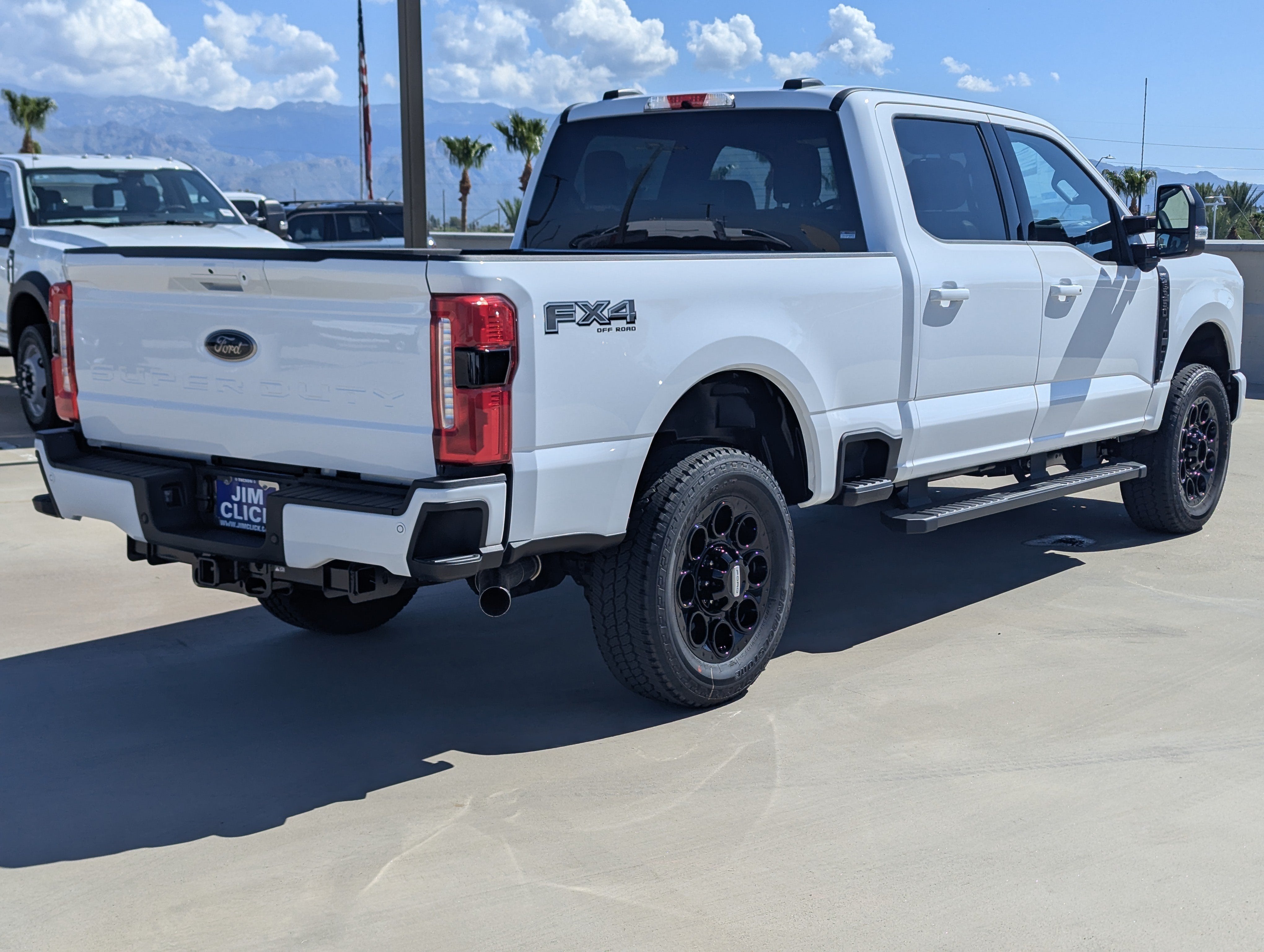 2026 Ford Super Duty F-350 SRW LARIAT