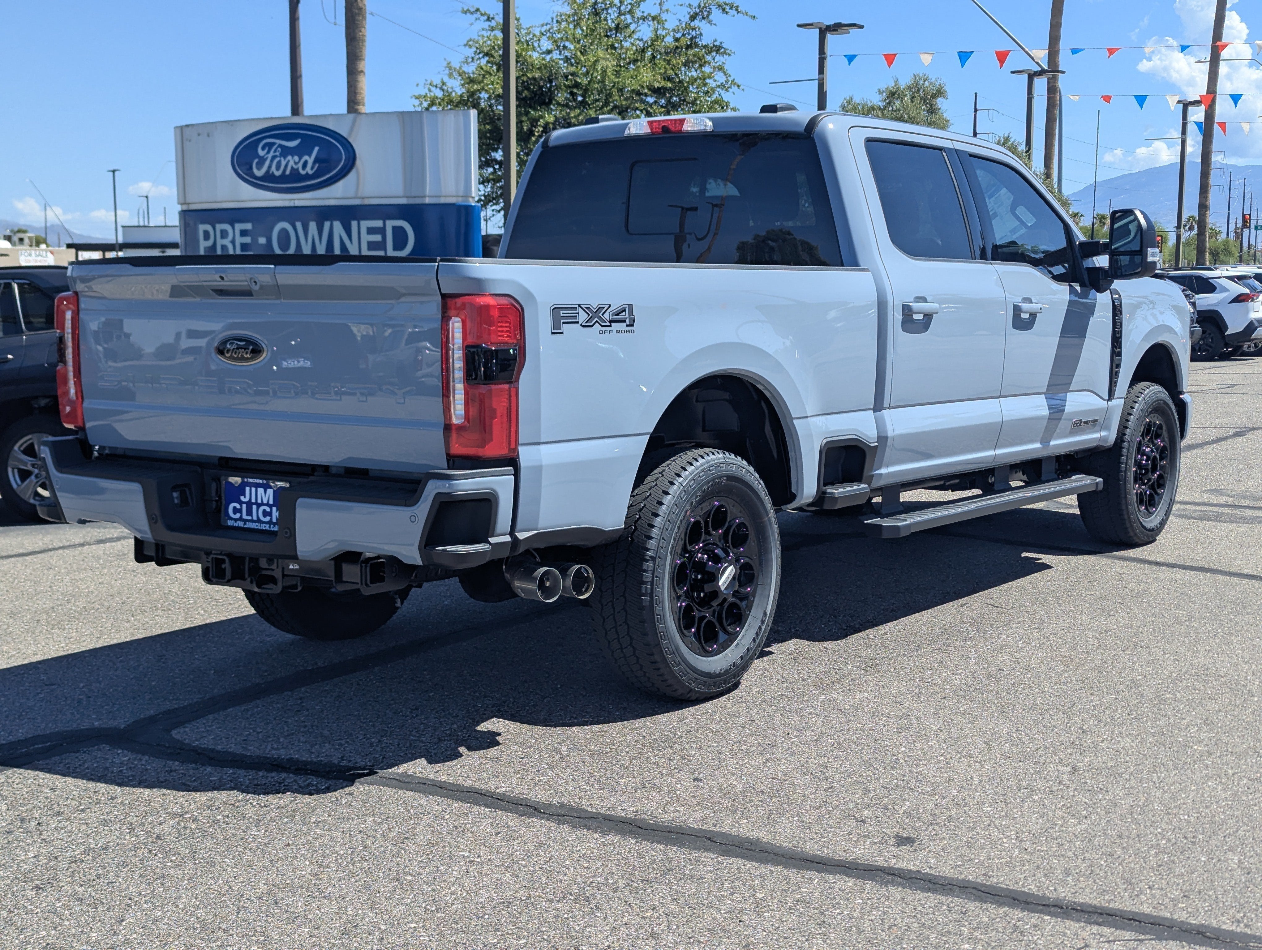 2026 Ford Super Duty F-350 SRW LARIAT