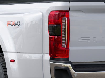 2027 Ford Super Duty F450 4X4 CRW PU